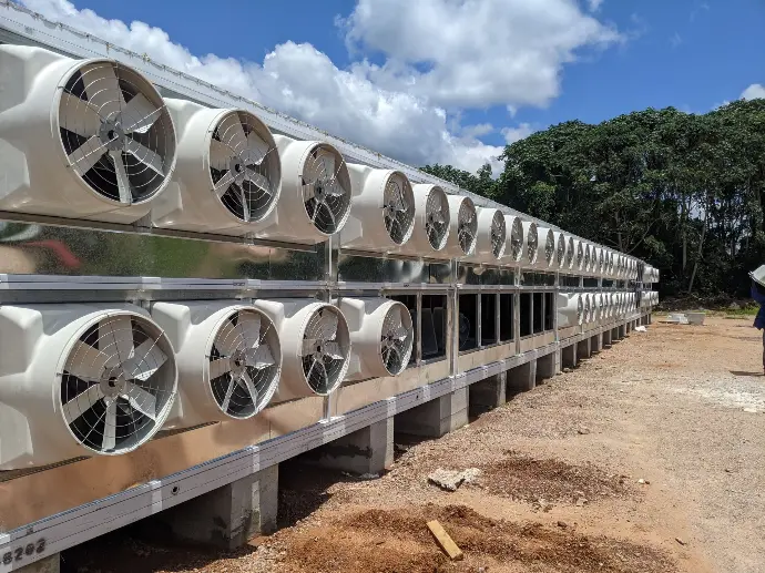 Modules de calcul intensif (HPC) en conteneurs, pour valoriser une énergie excédentaire sur site